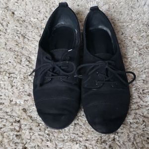 Black shoes